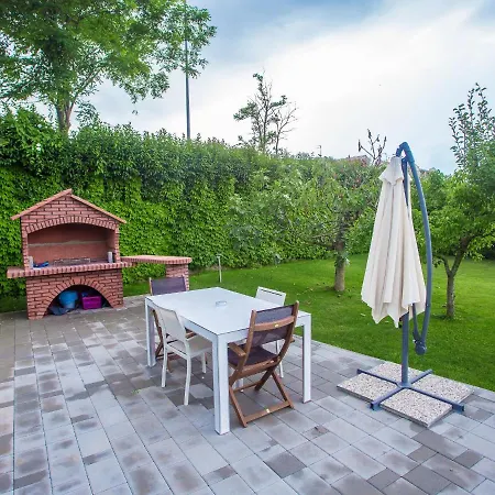 Maj - Ana - Luxury Family With Pool Апартаменты *