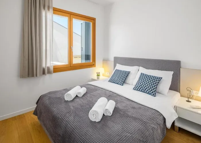 Maj - Ana - Luxury Family With Pool *