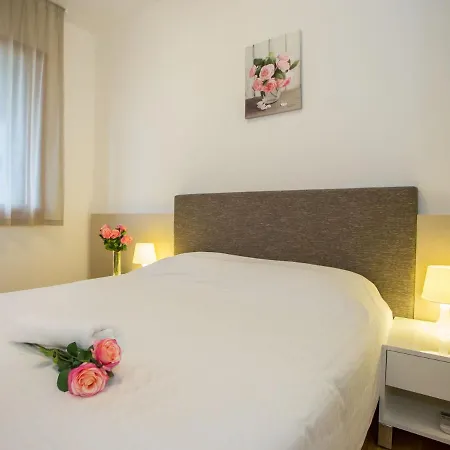 Apartment Maj - Ana - Luxury Family With Pool *