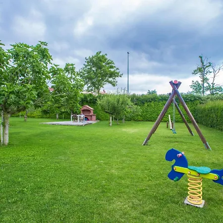 Maj - Ana - Luxury Family With Pool Porec