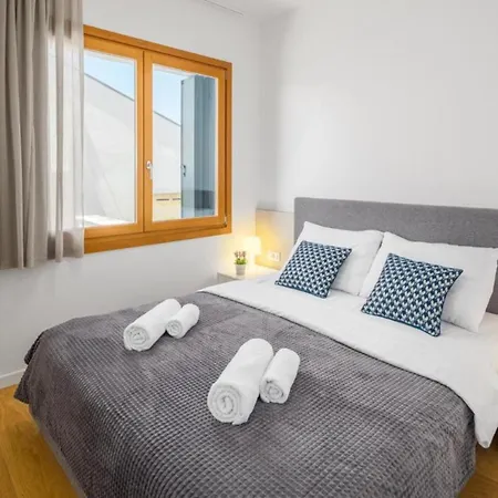 Maj - Ana - Luxury Family With Pool *