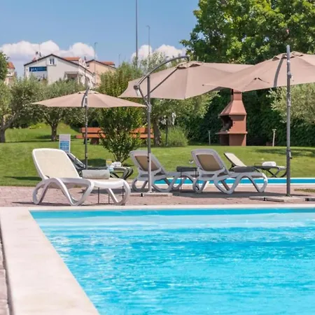 Maj - Ana - Luxury Family With Pool Apartman Poreč