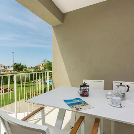 Maj - Ana - Luxury Family With Pool *