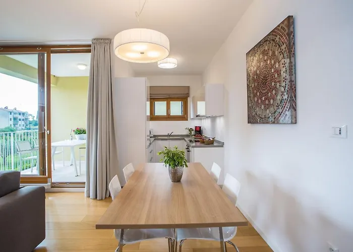 Maj - Ana - Luxury Family With Pool Poreč